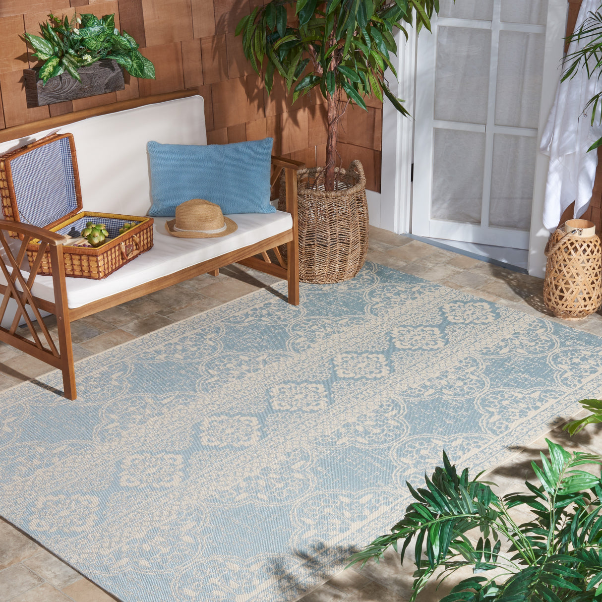 SAFAVIEH Beach House Belina Indoor/ Outdoor Waterproof Patio Backyard Rug