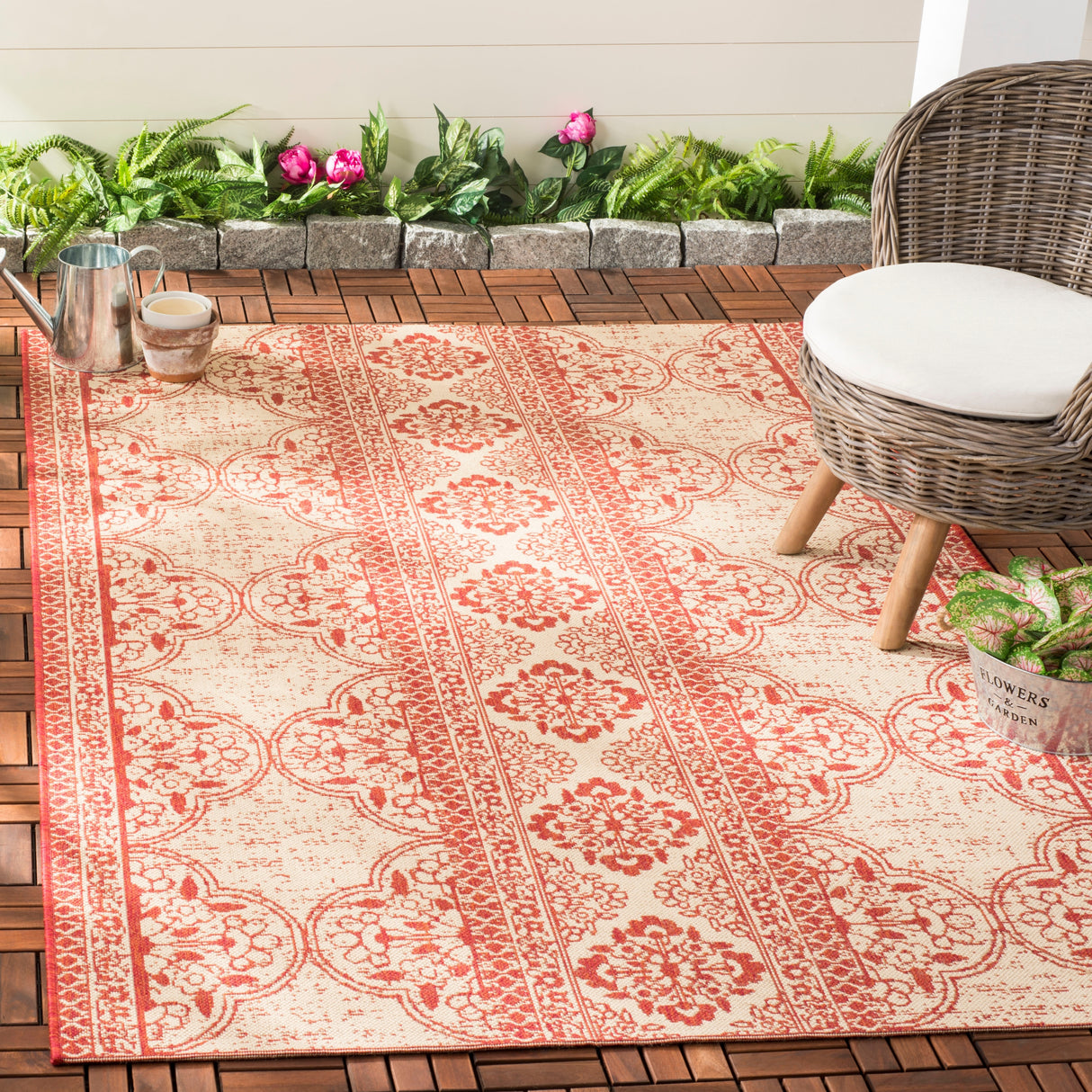 SAFAVIEH Beach House Belina Indoor/ Outdoor Waterproof Patio Backyard Rug