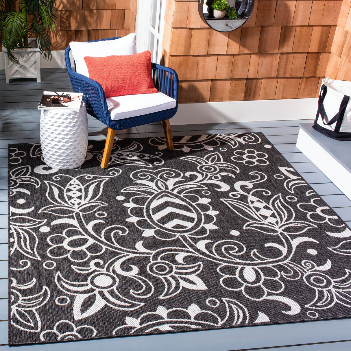 SAFAVIEH Beach House Jula Indoor/ Outdoor Waterproof Patio Backyard Rug