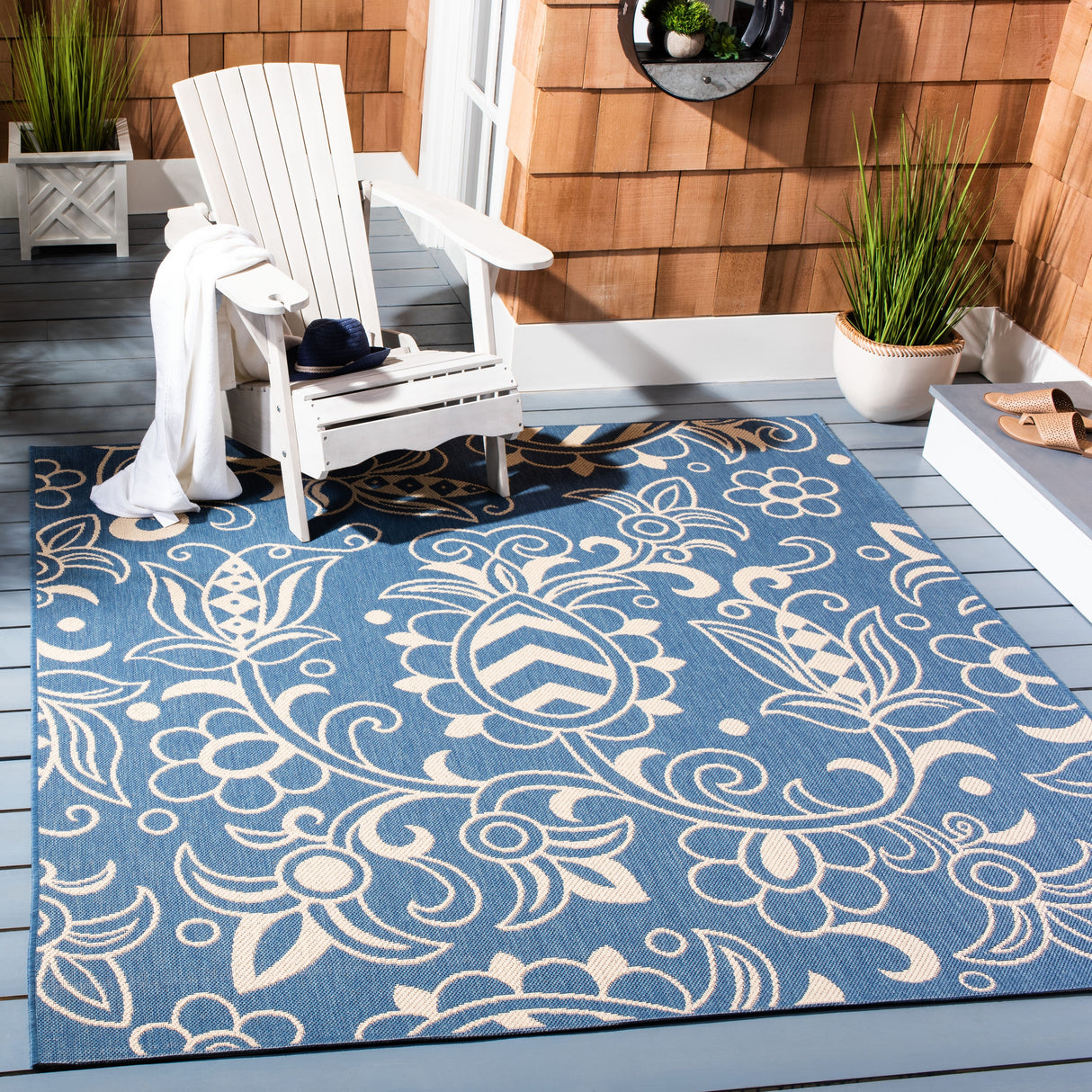 SAFAVIEH Beach House Jula Indoor/ Outdoor Waterproof Patio Backyard Rug