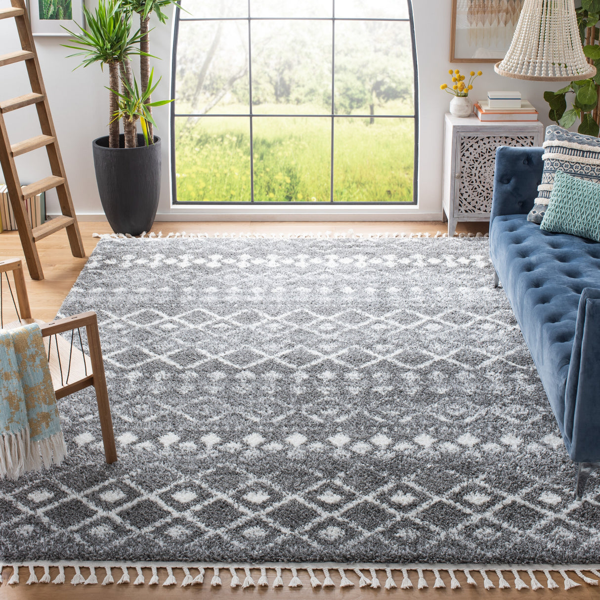 SAFAVIEH Berber Fringe Dashurije Leatha Trellis Rug