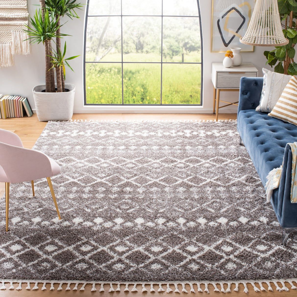 SAFAVIEH Berber Fringe Dashurije Leatha Trellis Rug