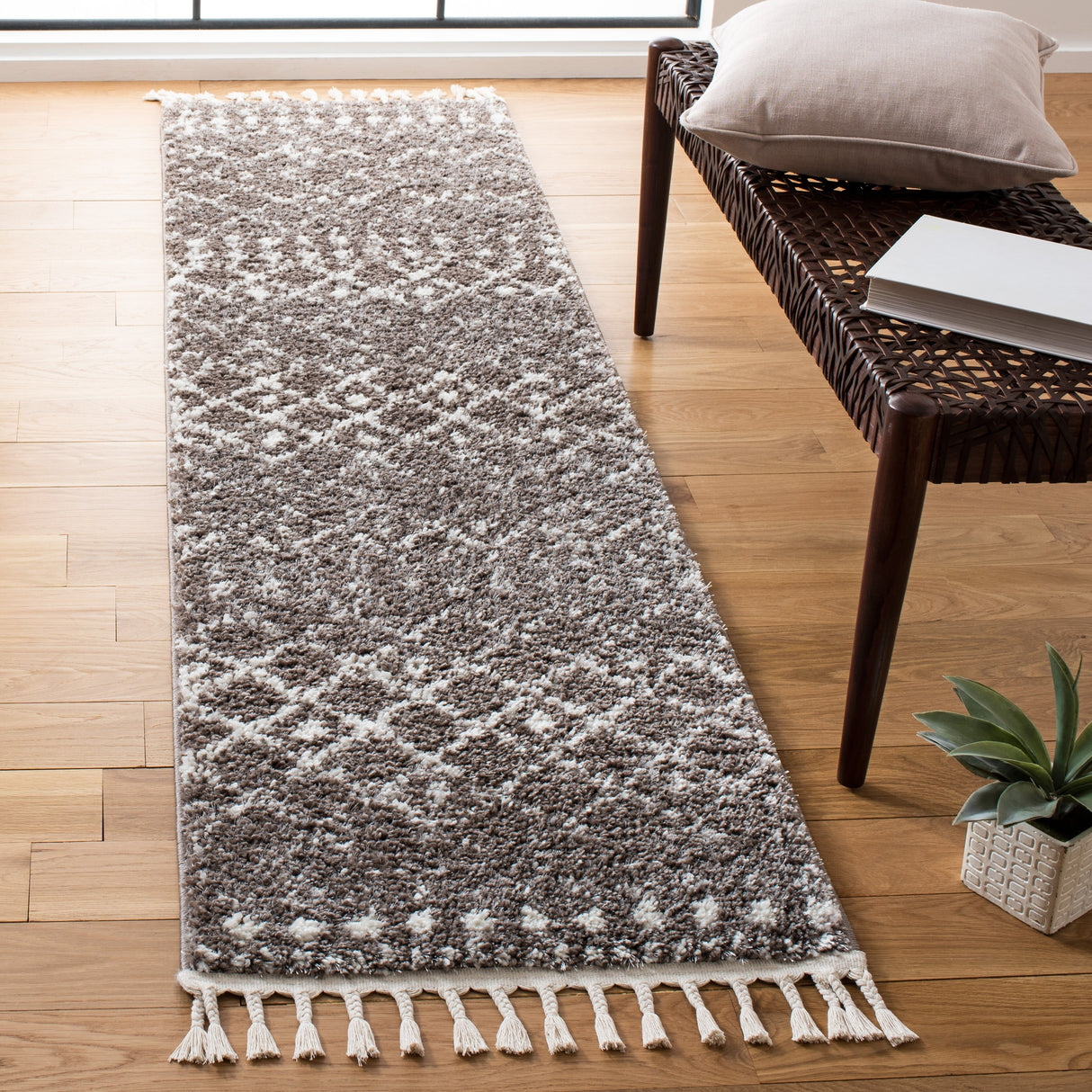 SAFAVIEH Berber Fringe Mirveta Liller Trellis Area Rug