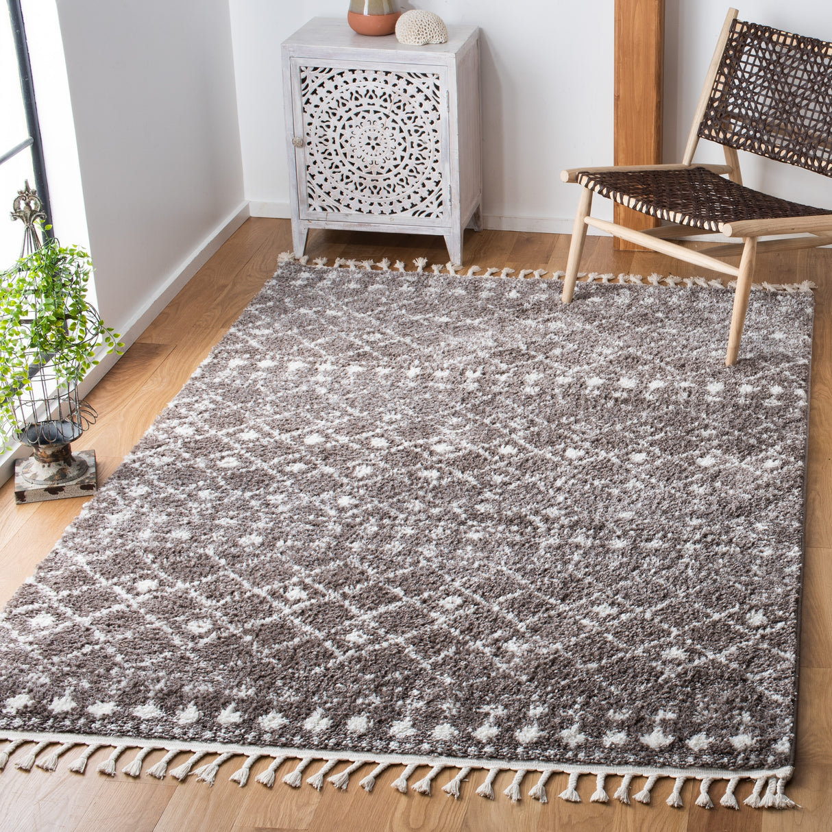 SAFAVIEH Berber Fringe Mirveta Liller Trellis Area Rug