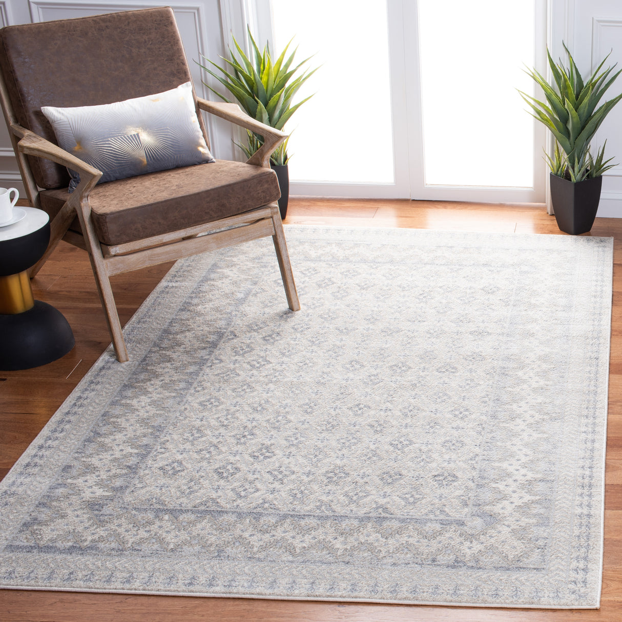 SAFAVIEH Brentwood Banga Traditional Oriental Rug