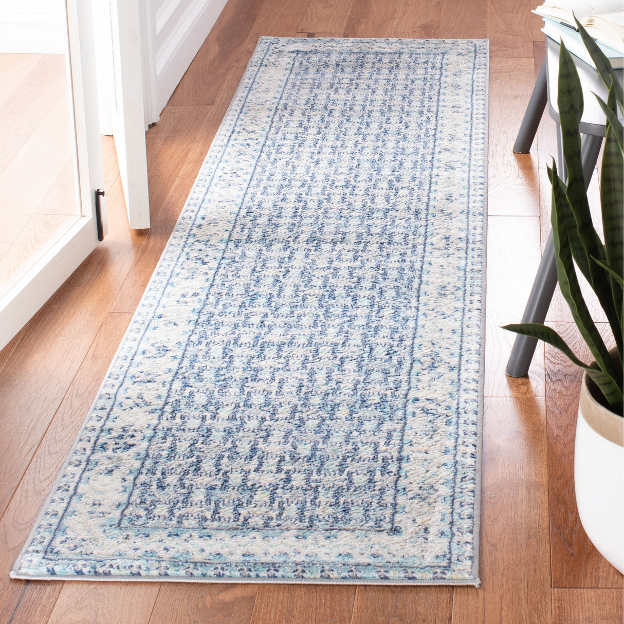 SAFAVIEH Brentwood Banga Traditional Oriental Rug