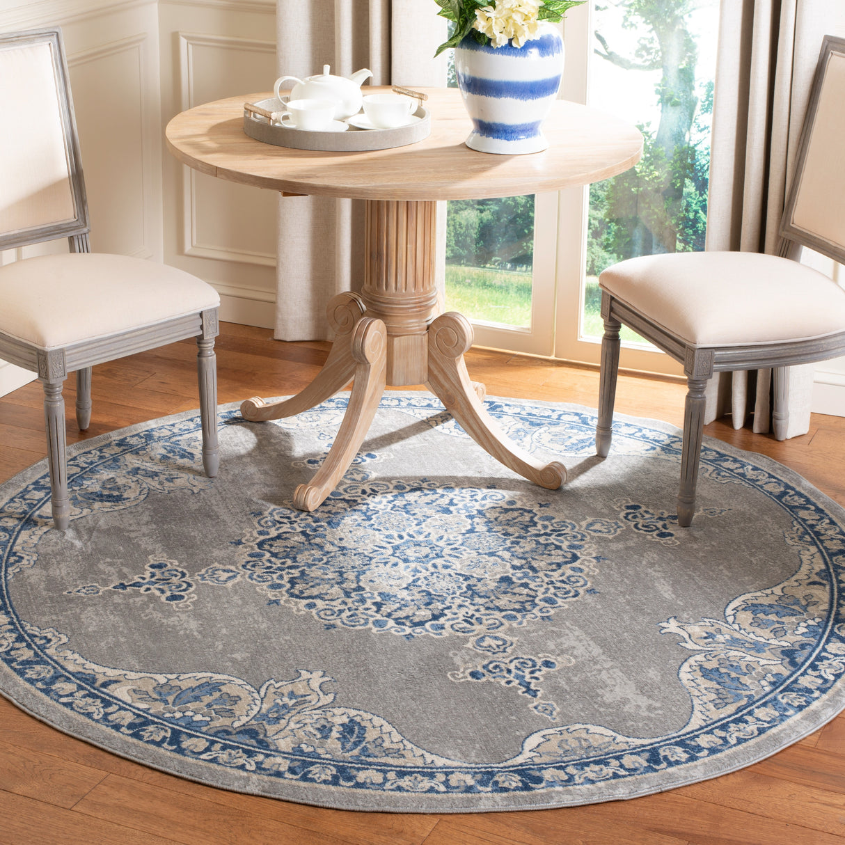 SAFAVIEH Brentwood Coralyne Traditional Oriental Rug