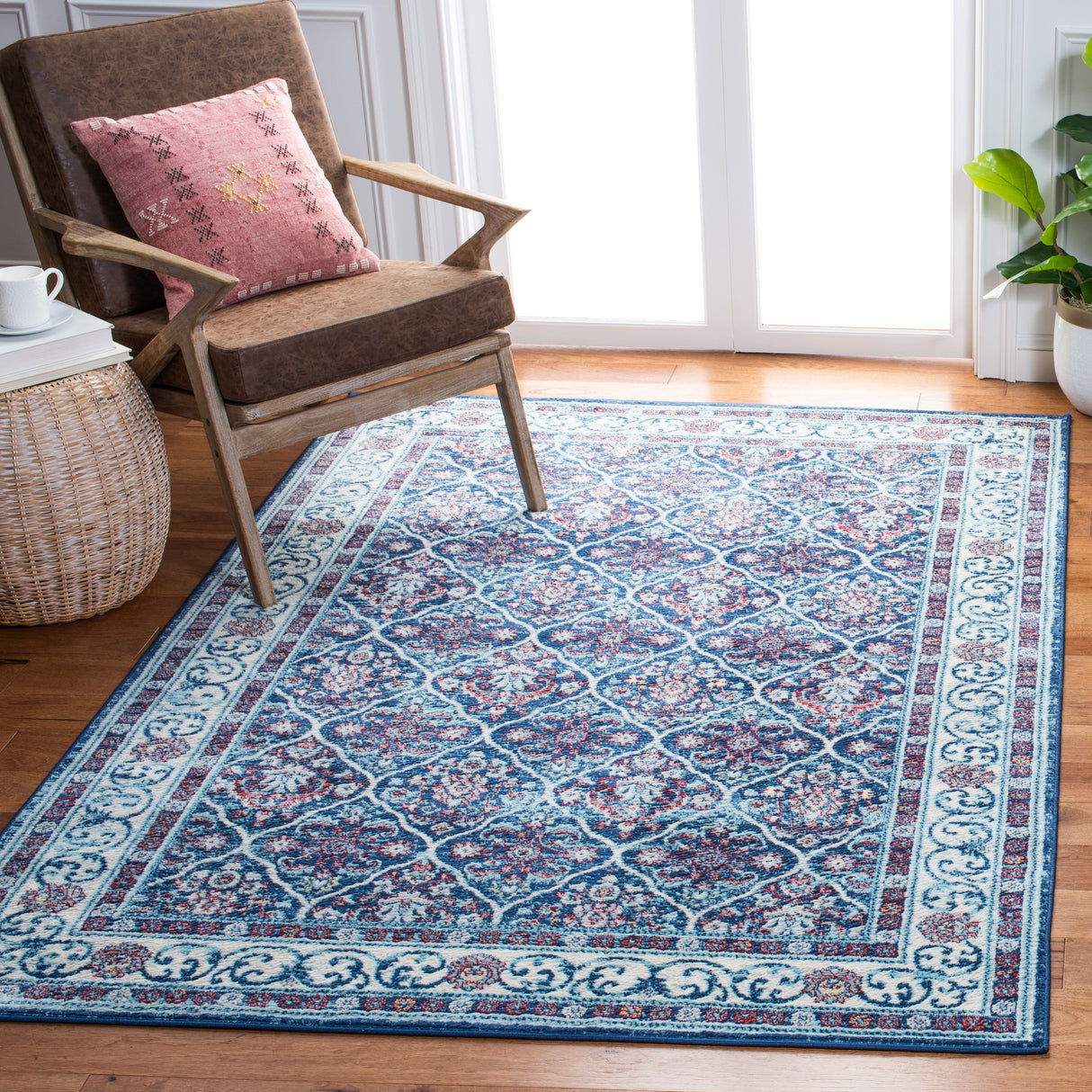 SAFAVIEH Brentwood Craciunita Traditional Oriental Rug