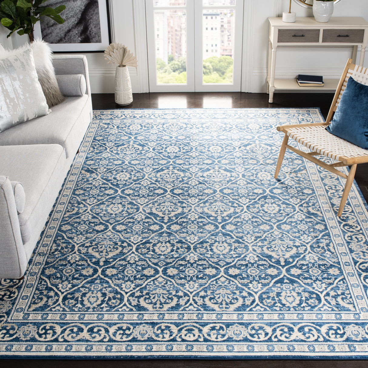 SAFAVIEH Brentwood Craciunita Traditional Oriental Rug