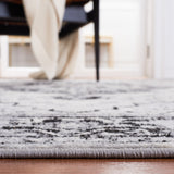 SAFAVIEH Brentwood Norlinda Traditional Rug