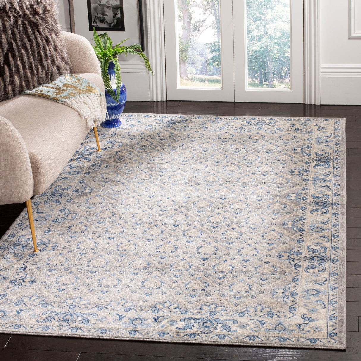 SAFAVIEH Brentwood Paunica Oriental Damask Trellis Rug