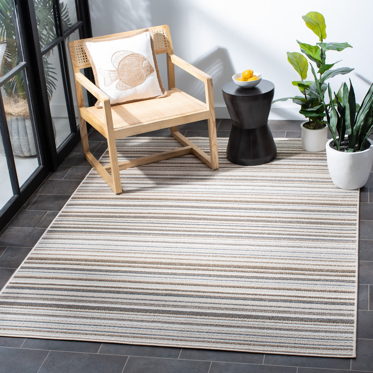 SAFAVIEH Cabana Gafia Indoor/ Outdoor Waterproof Patio Stripe Rug