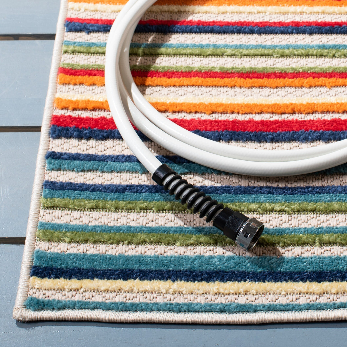 SAFAVIEH Cabana Gafia Indoor/ Outdoor Waterproof Patio Stripe Rug