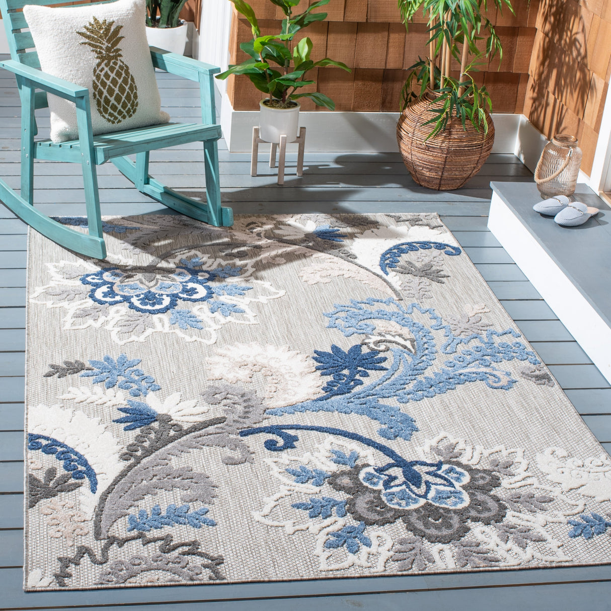 SAFAVIEH Cabana Leopolda Indoor/ Outdoor Waterproof Patio Floral Rug