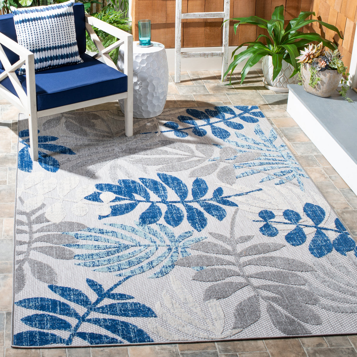 SAFAVIEH Cabana Neera Indoor/ Outdoor Waterproof Patio Floral Rug