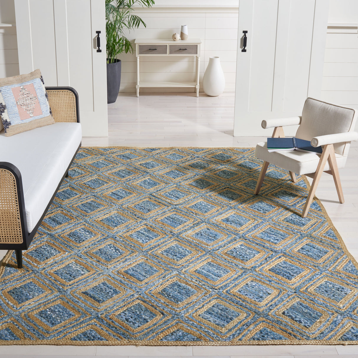 SAFAVIEH Cape Desire Elfie Handmade Jute Area Rug