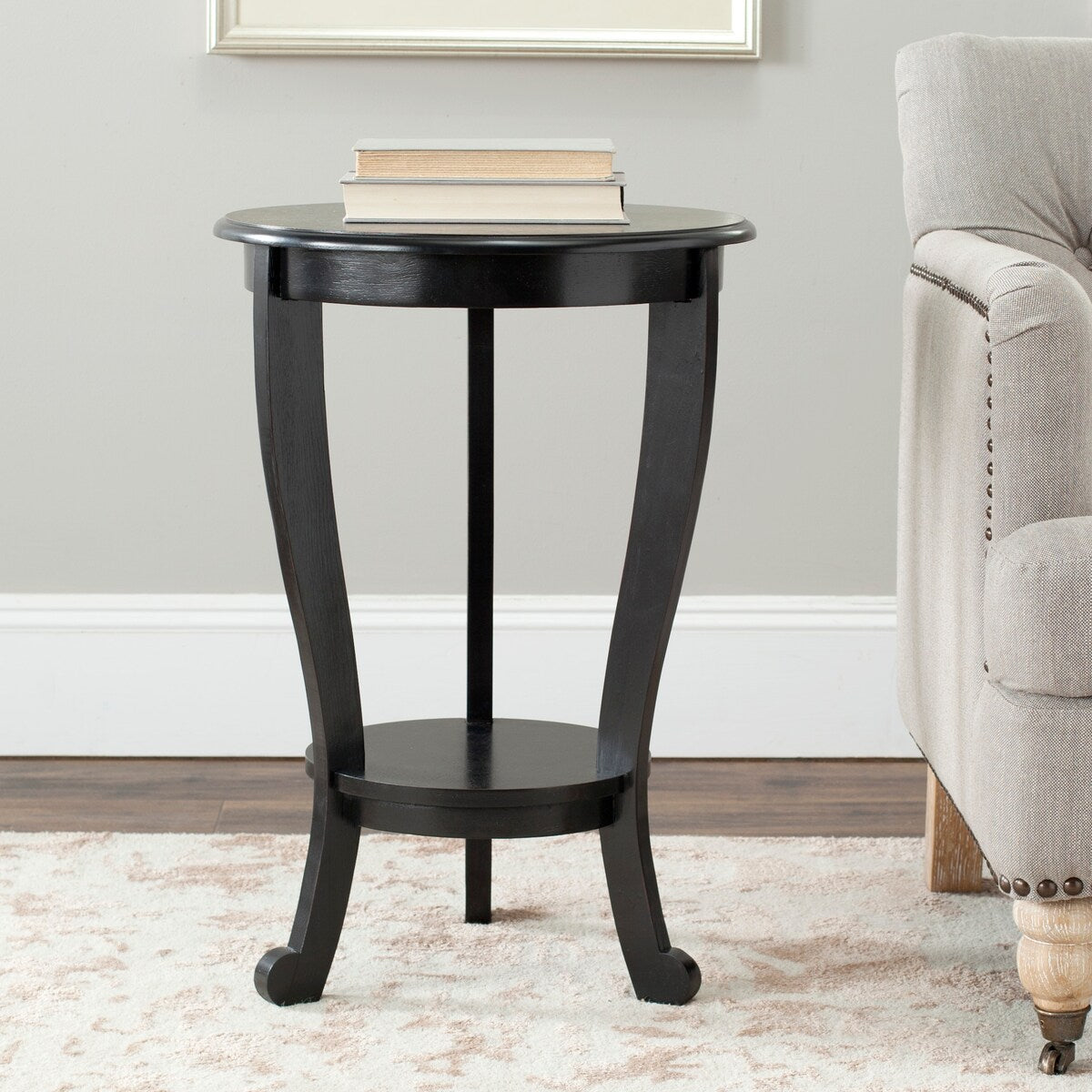 SAFAVIEH Carlotta Grey Pedestal Side Table - 18.1" x 18.1" x 26" - 18Wx18Dx26H