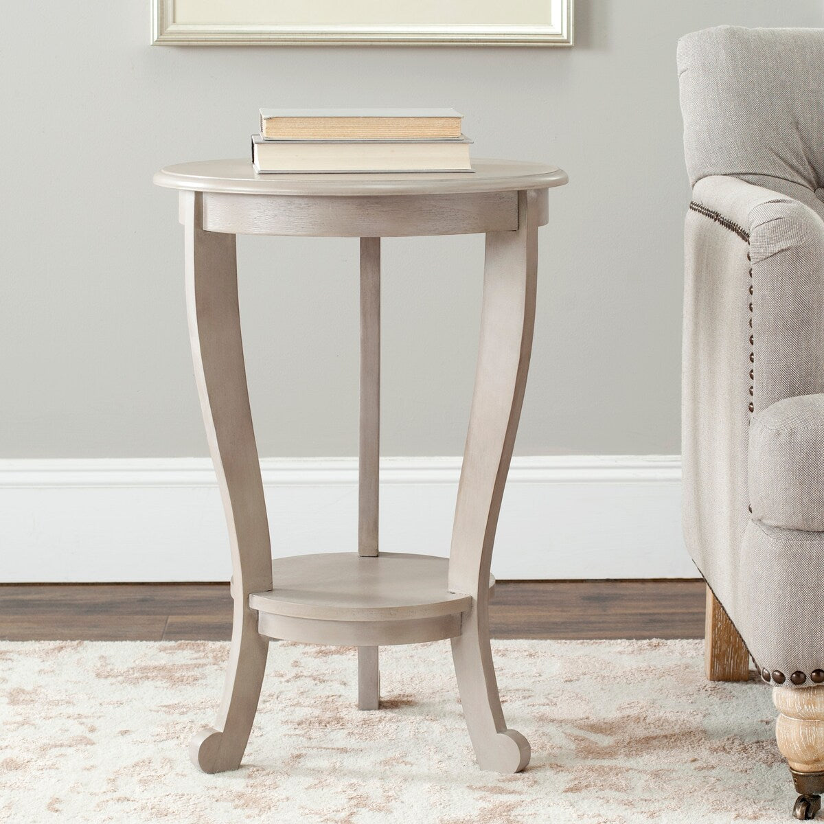 SAFAVIEH Carlotta Grey Pedestal Side Table - 18.1" x 18.1" x 26" - 18Wx18Dx26H