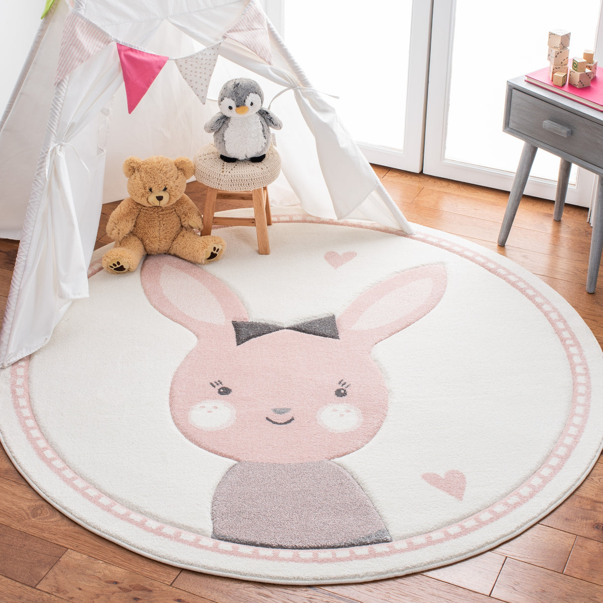 SAFAVIEH Carousel Kids Codrina Bunny Rug