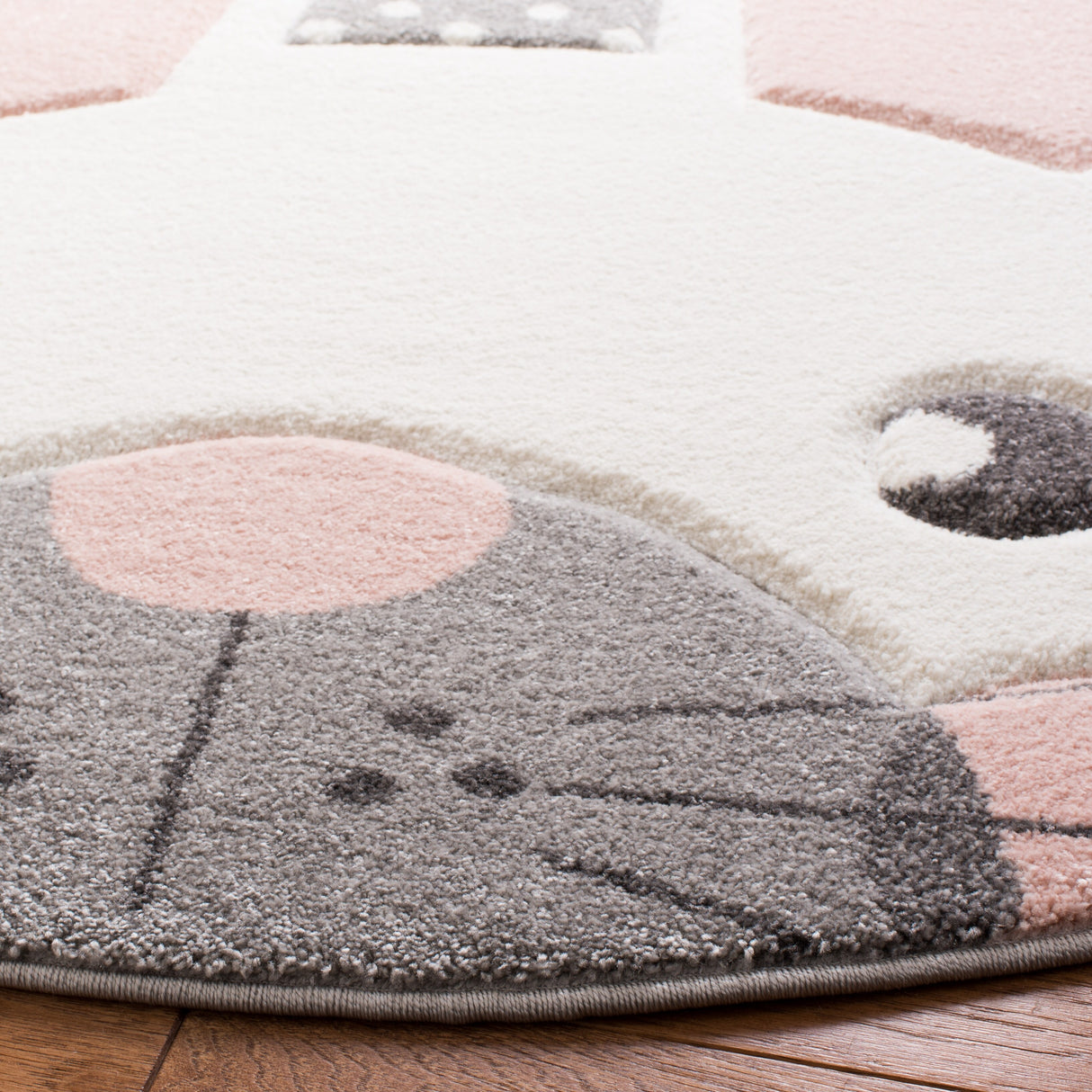 SAFAVIEH Carousel Kids Jurgita Bunny Ears Rug