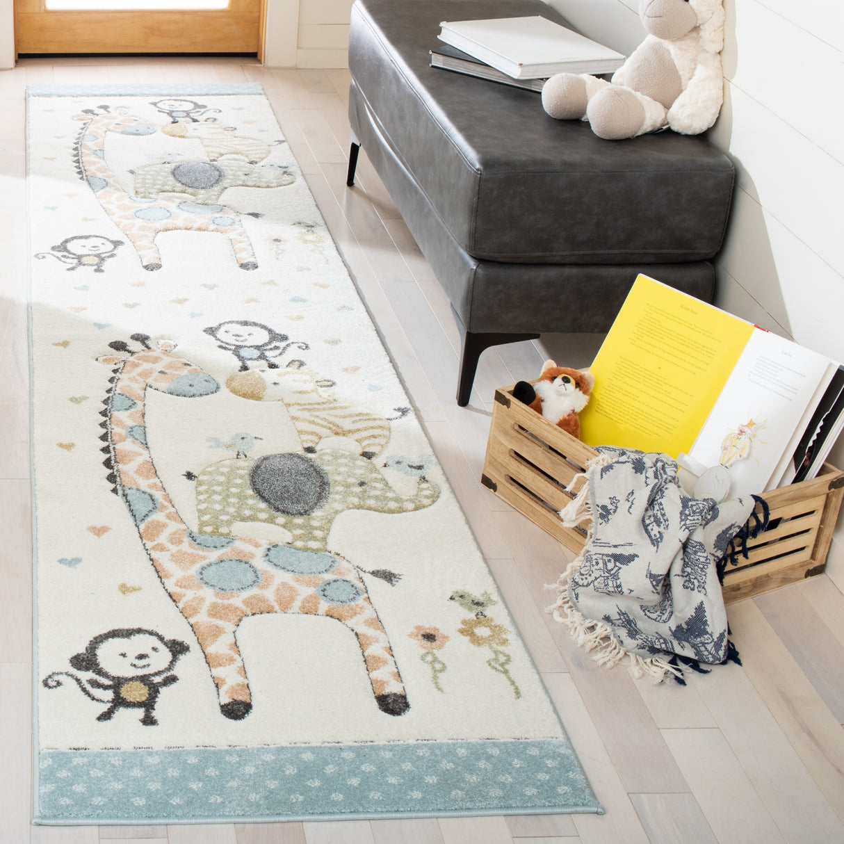 SAFAVIEH Carousel Kids Miharu Animal Rug