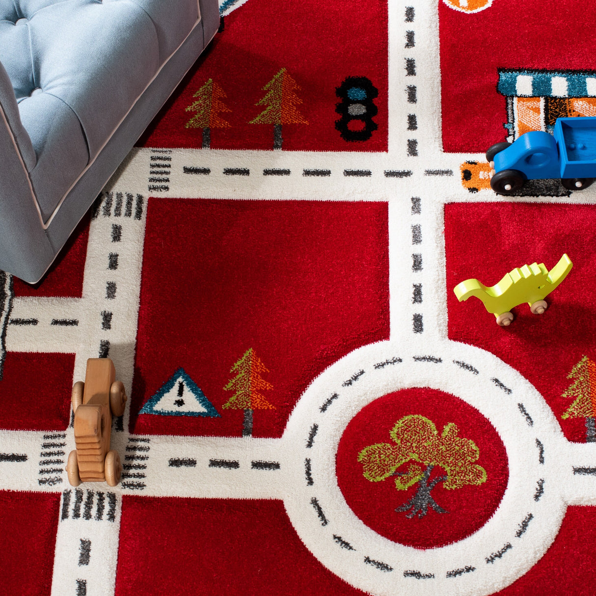 SAFAVIEH Carousel Kids Riemy Neighborhood Road Rug