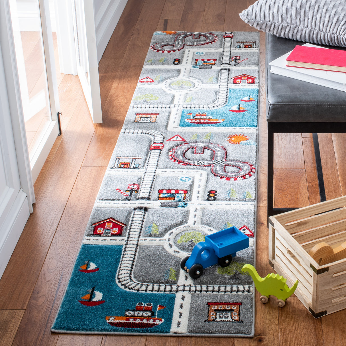 SAFAVIEH Carousel Kids Riemy Neighborhood Road Rug