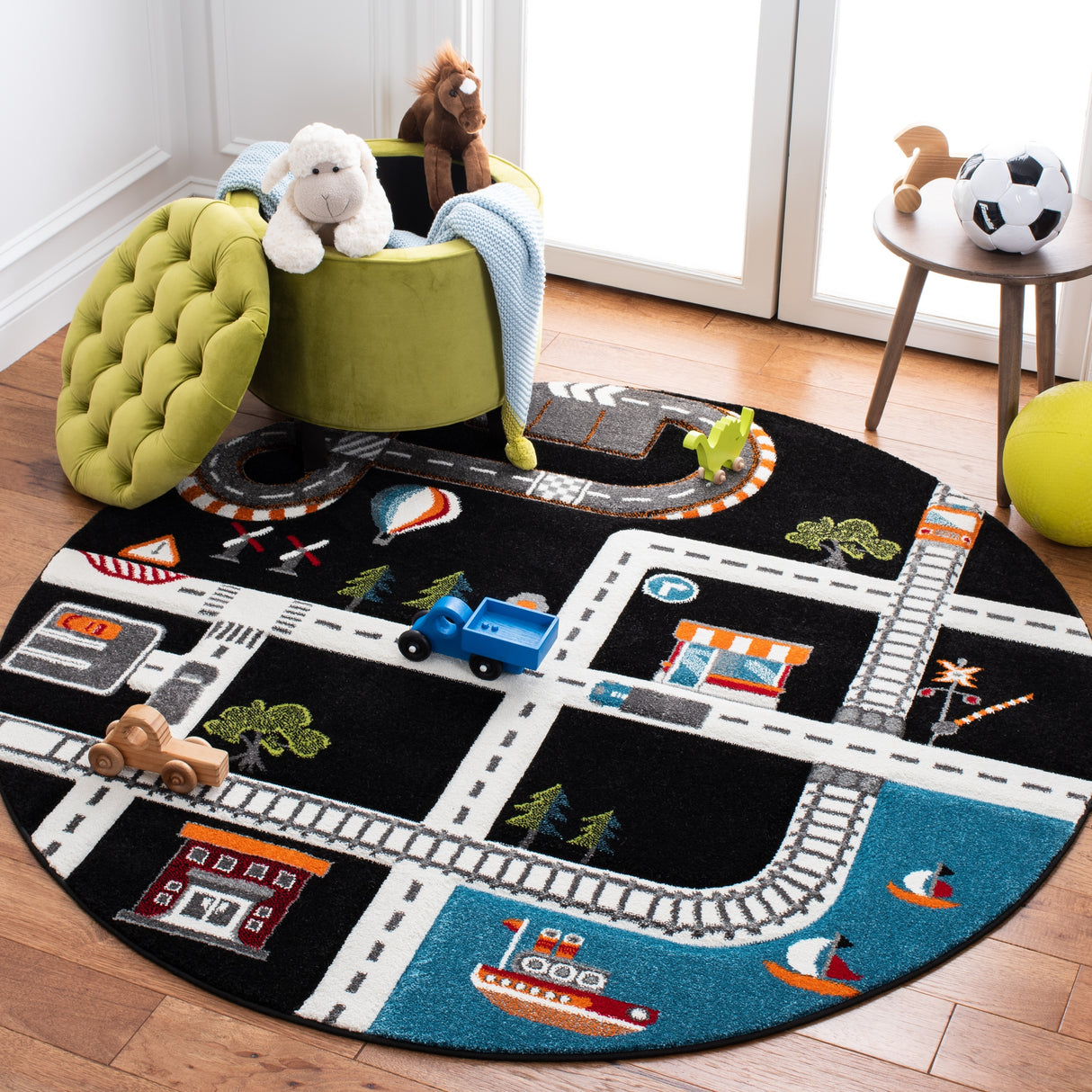 SAFAVIEH Carousel Kids Riemy Neighborhood Road Rug