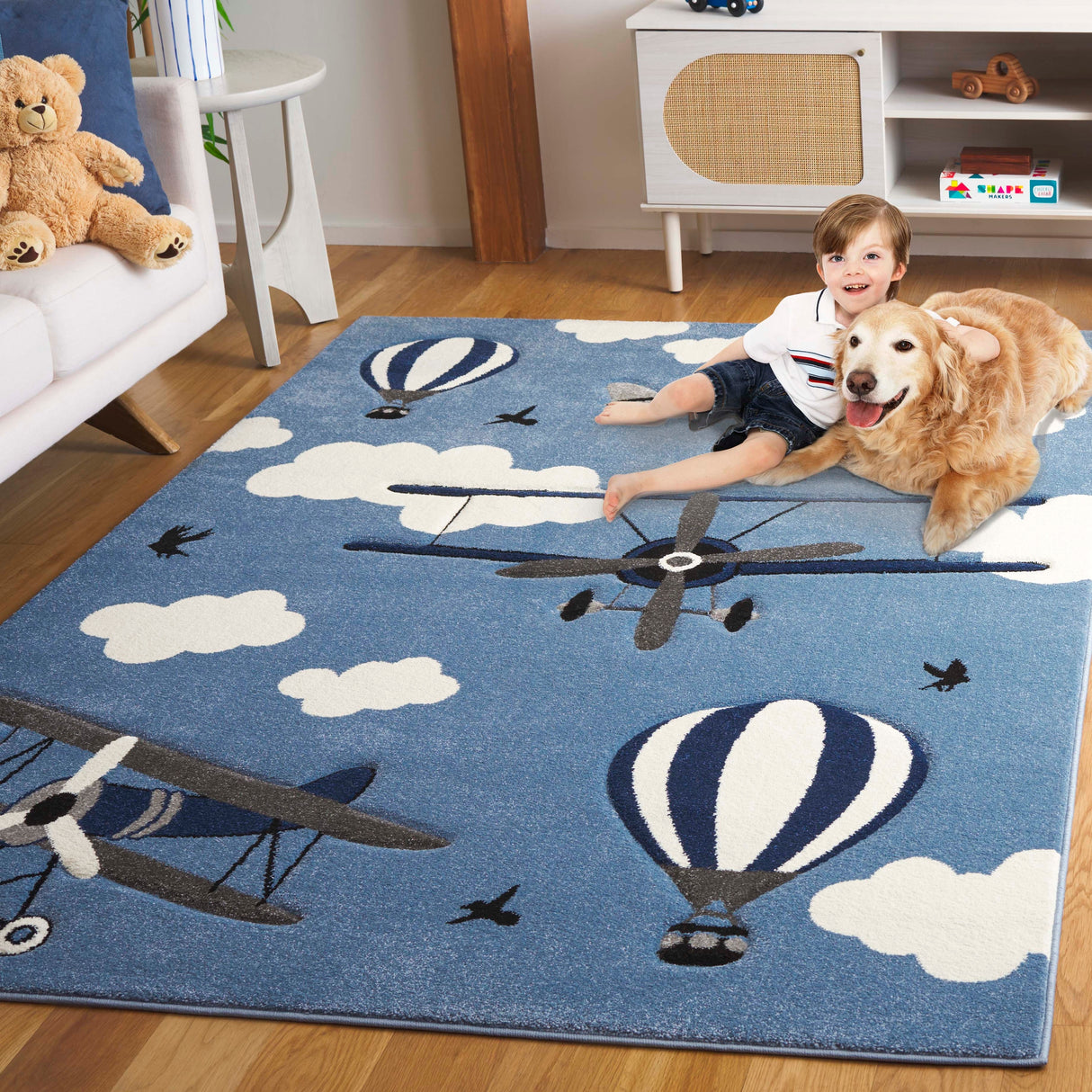 SAFAVIEH Carousel Kids Rudolfina Airplane Rug