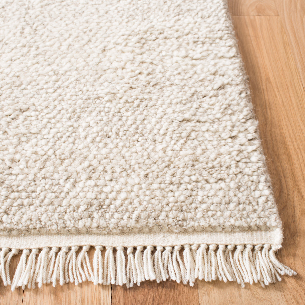 SAFAVIEH Casablanca Shag Hibah Beige Wool Rug