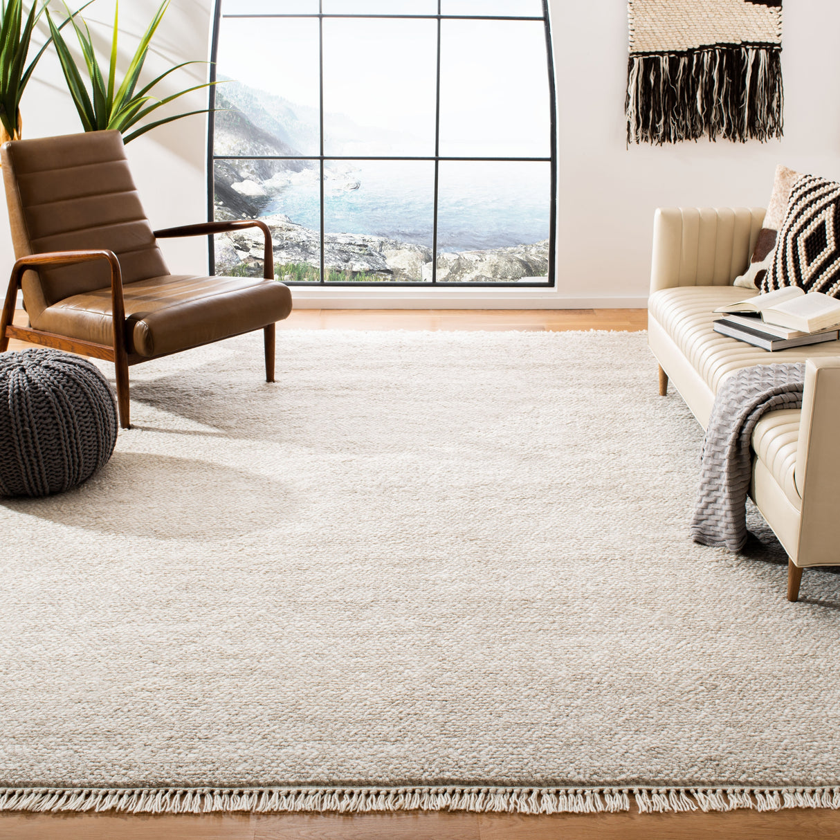 SAFAVIEH Casablanca Shag Hibah Beige Wool Rug