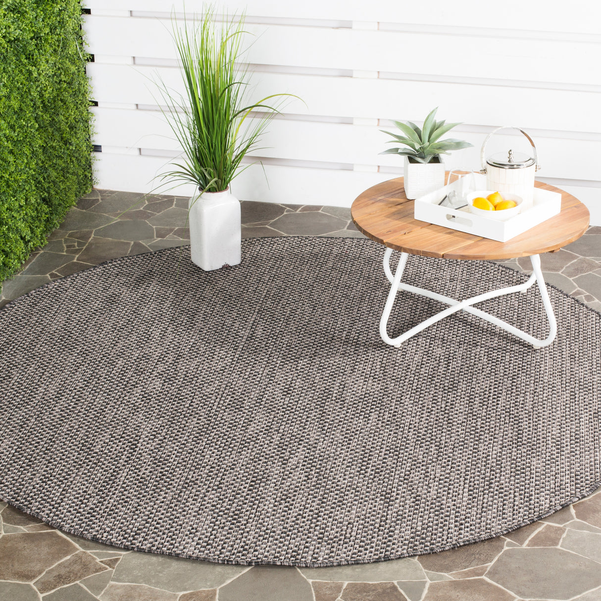 SAFAVIEH Courtyard Begajeta Indoor/Outdoor Waterproof Patio Backyard Rug.