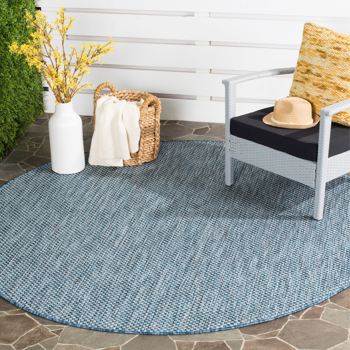 SAFAVIEH Courtyard Begajeta Indoor/Outdoor Waterproof Patio Backyard Rug.