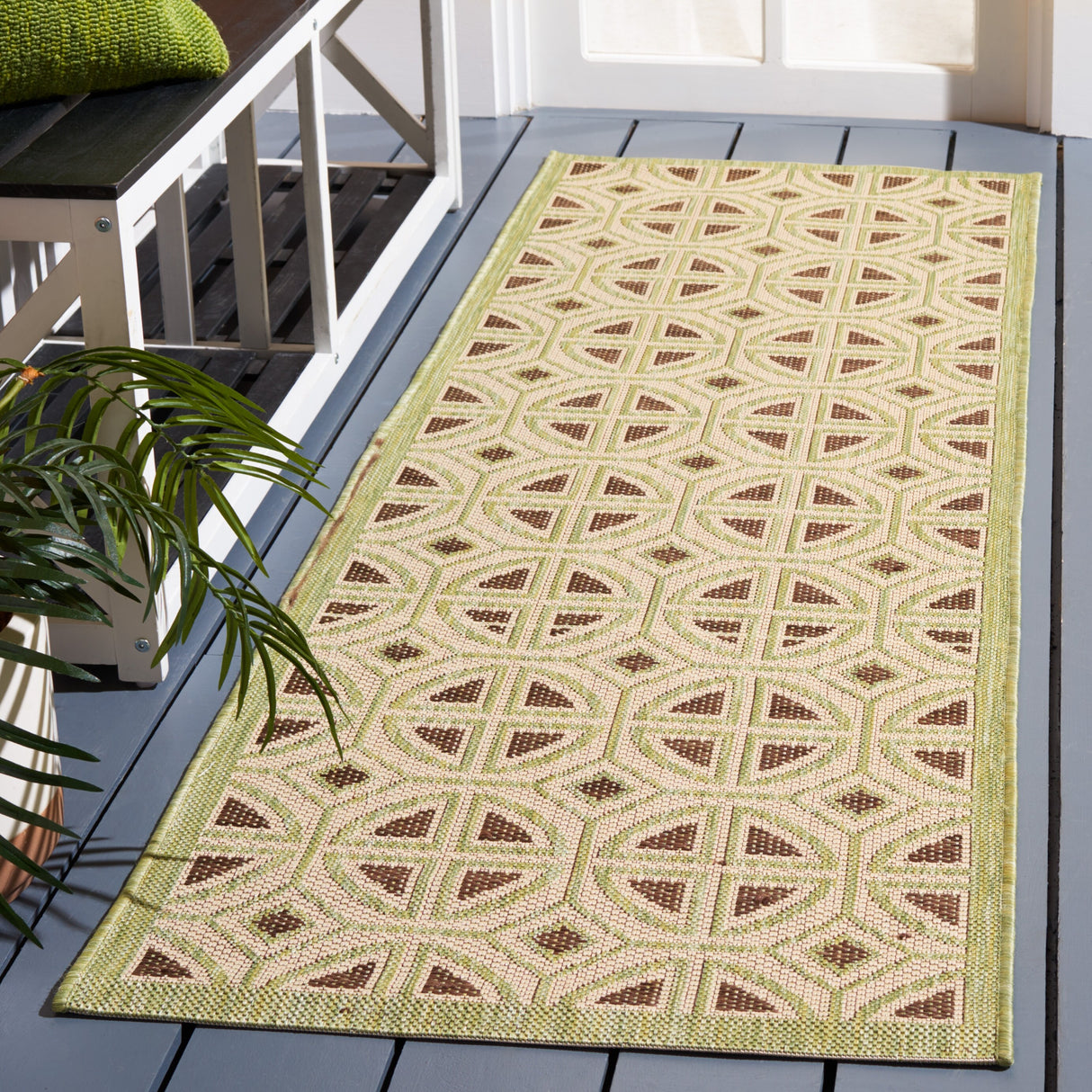 SAFAVIEH Courtyard Fatmire Indoor/ Outdoor Waterproof Patio Backyard Rug