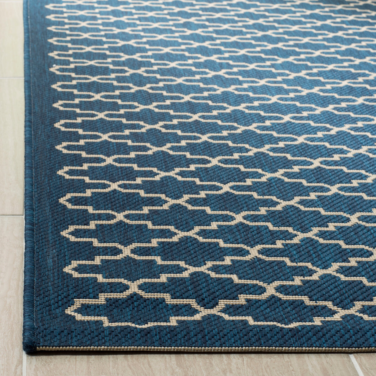 SAFAVIEH Courtyard Gerdi Indoor/ Outdoor Patio Backyard Rug