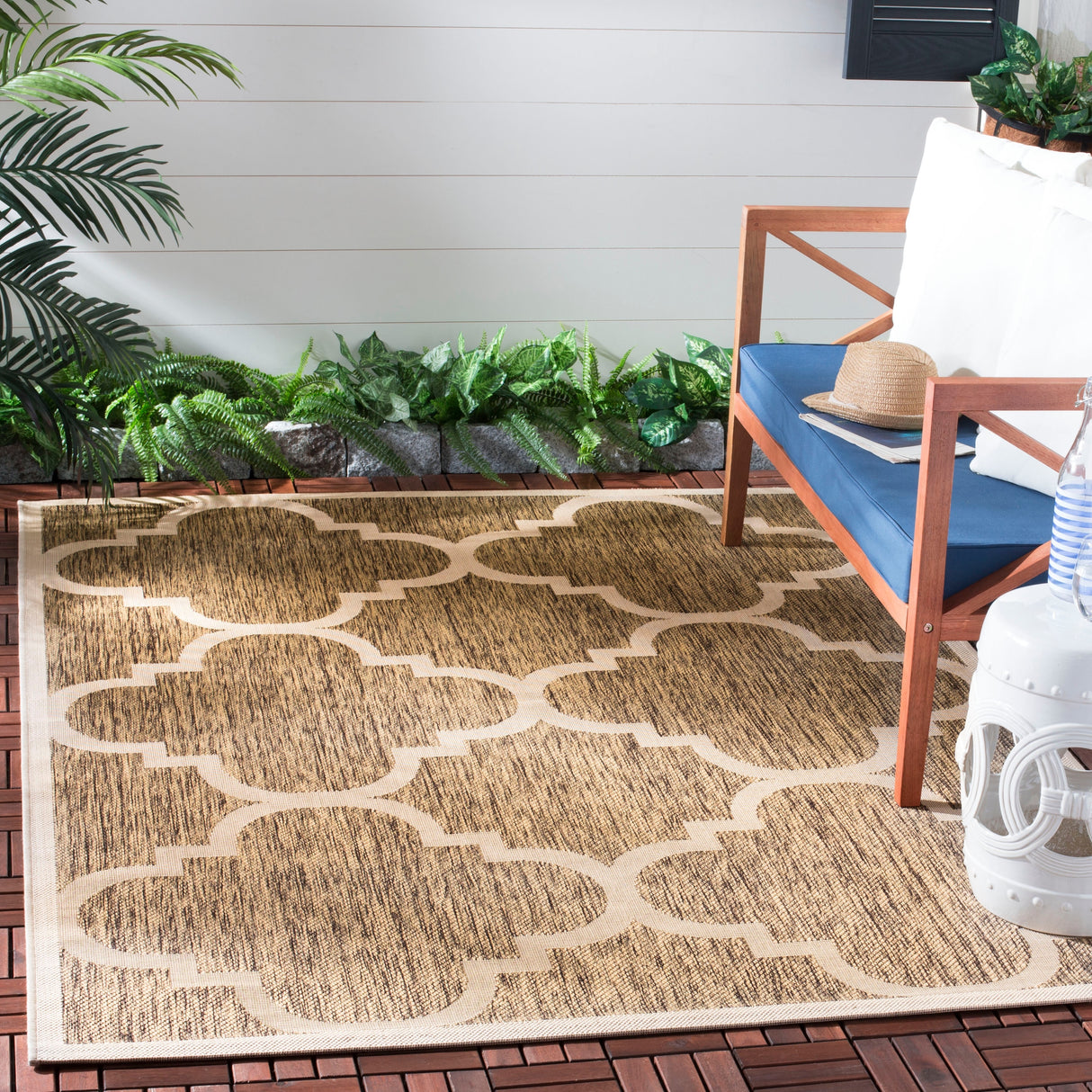 SAFAVIEH Courtyard Hafiza Indoor/ Outdoor Waterproof Patio Backyard Rug