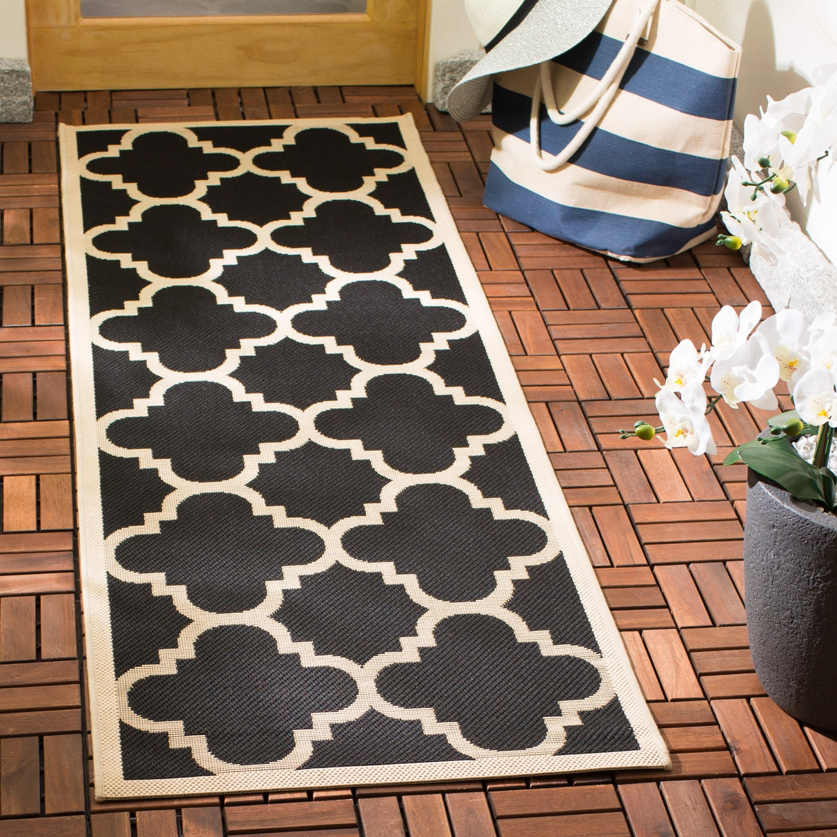 SAFAVIEH Courtyard Hafiza Indoor/ Outdoor Waterproof Patio Backyard Rug