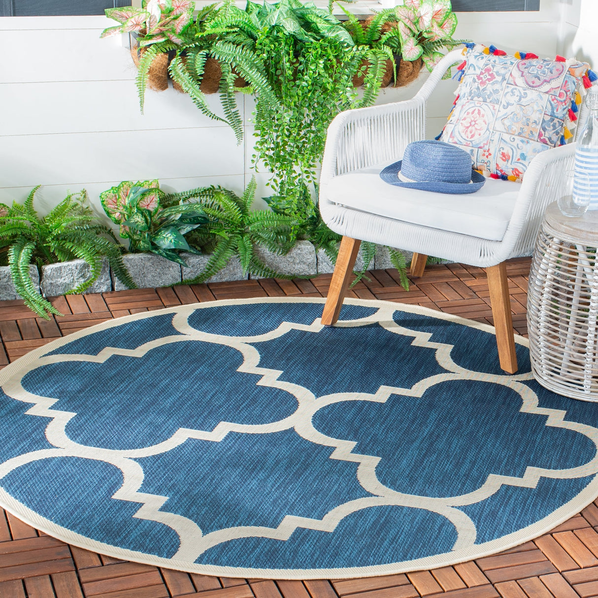 SAFAVIEH Courtyard Hafiza Indoor/ Outdoor Waterproof Patio Backyard Rug