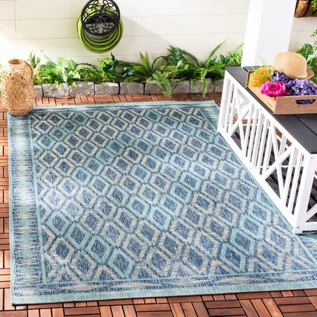 SAFAVIEH Courtyard Hannchen Indoor/ Outdoor Waterproof Patio Backyard Rug