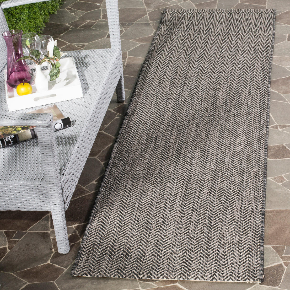 SAFAVIEH Courtyard Ilmur Indoor/ Outdoor Waterproof Patio Backyard Rug