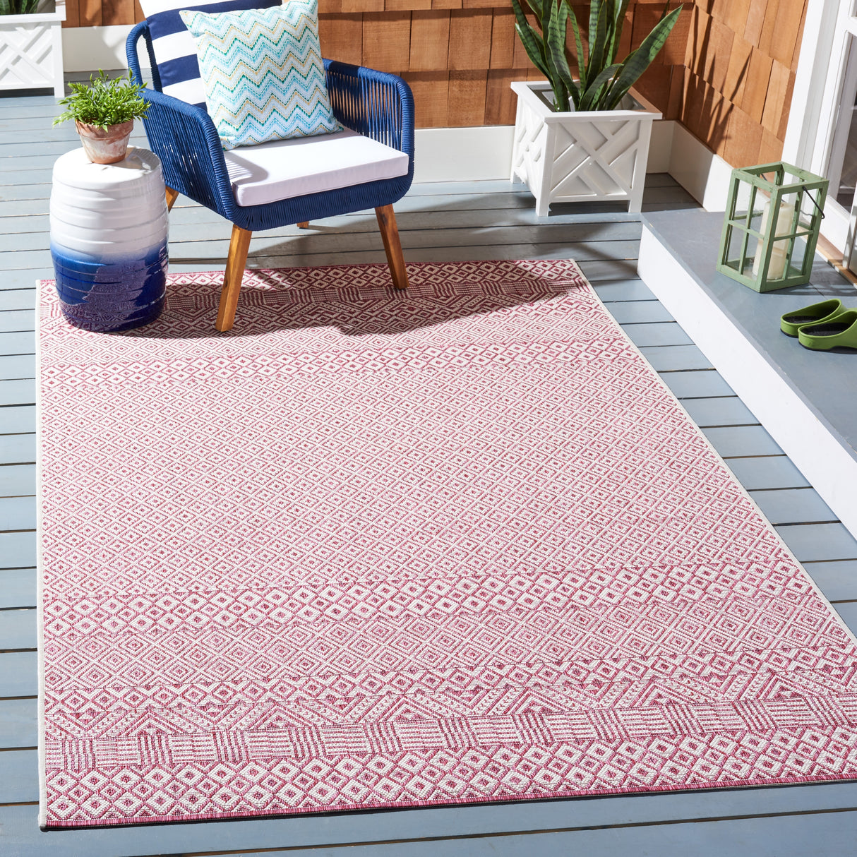 SAFAVIEH Courtyard Leonara Indoor/Outdoor Waterproof Patio Backyard Rug