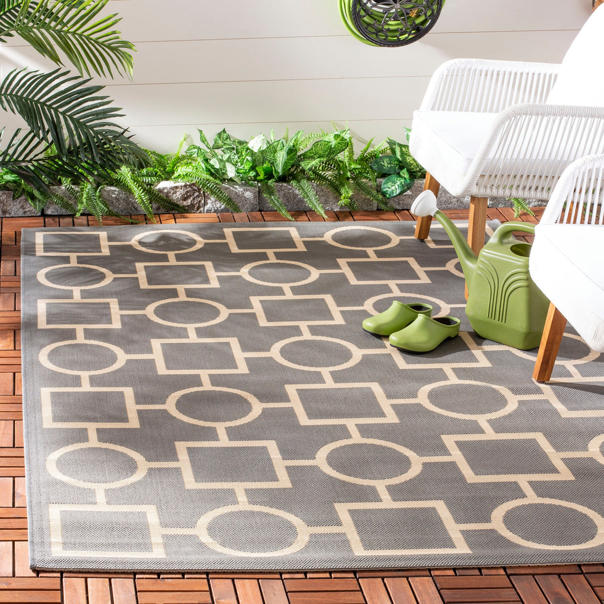 SAFAVIEH Courtyard Lilya Indoor/ Outdoor Waterproof Patio Backyard Rug