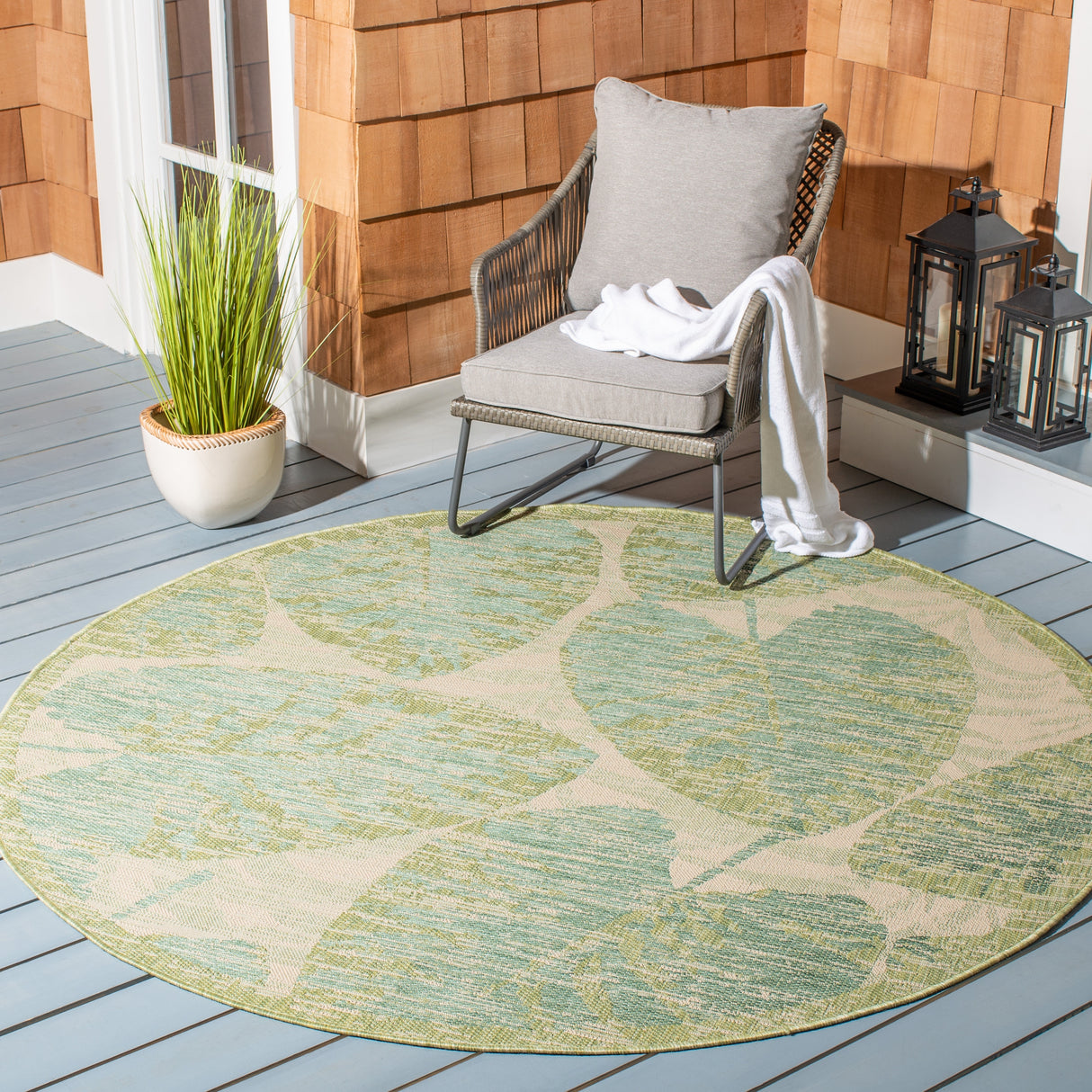 SAFAVIEH Courtyard Maelyss Indoor/ Outdoor Waterproof Patio Backyard Rug