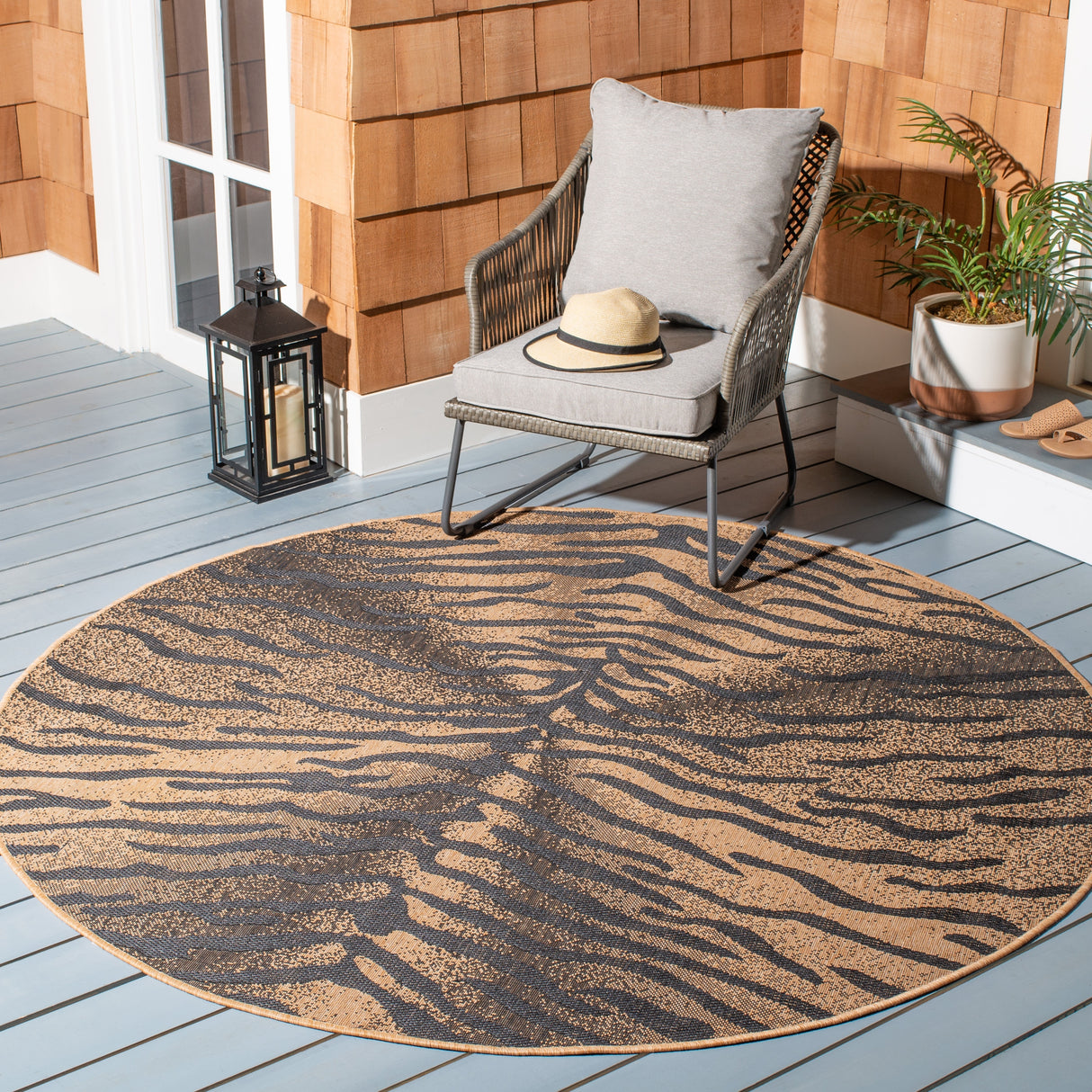 SAFAVIEH Courtyard Munawar Indoor/ Outdoor Waterproof Patio Backyard Rug