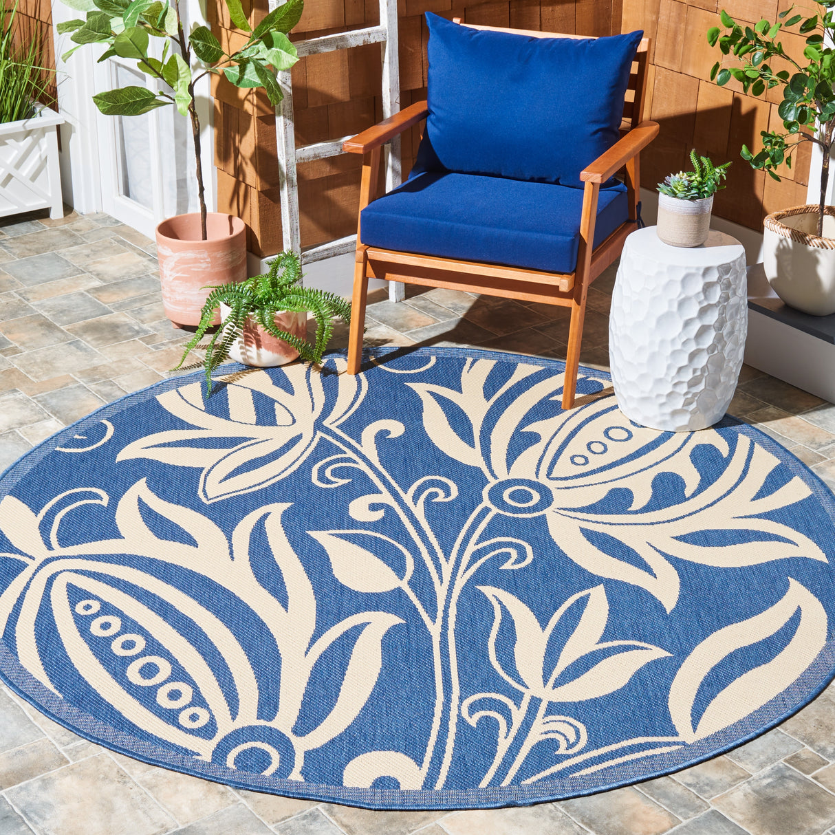 SAFAVIEH Courtyard Nasima Indoor/ Outdoor Patio Backyard Rug