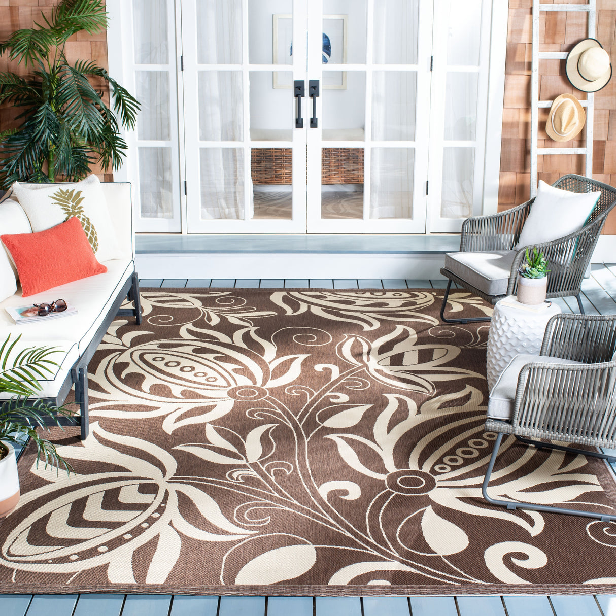 SAFAVIEH Courtyard Nasima Indoor/ Outdoor Patio Backyard Rug