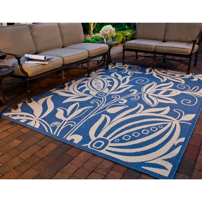 SAFAVIEH Courtyard Nasima Indoor/ Outdoor Patio Backyard Rug