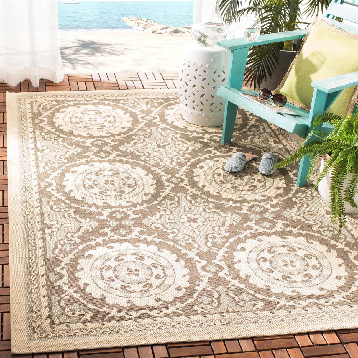 SAFAVIEH Courtyard Otilie Indoor/ Outdoor Waterproof Patio Backyard Rug