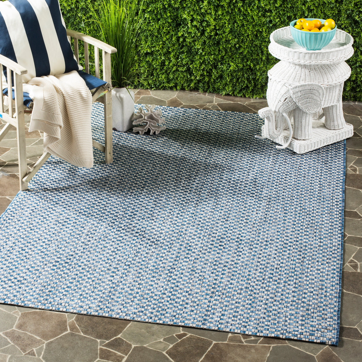 SAFAVIEH Courtyard Ragini Indoor/Outdoor Waterproof Patio Backyard Rug