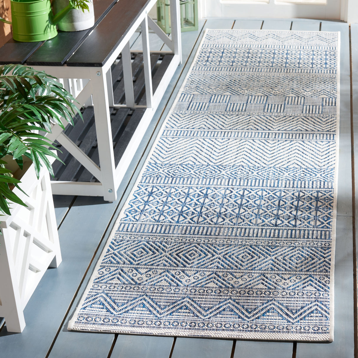 SAFAVIEH Courtyard Rozenn Indoor/ Outdoor Waterproof Patio Backyard Rug